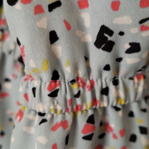 BCBG Grey/Blue Confetti Splashed Cross Front Mini Dress Size XS - Picture 6 of 10